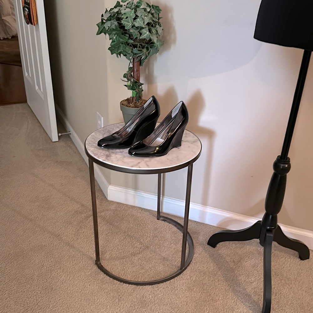 Brand New Women’s Nine West Wedge Size 8